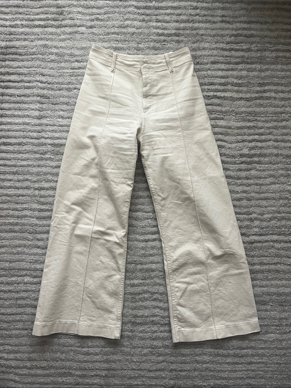 Zara Wide-Leg Jeans in Light Cream